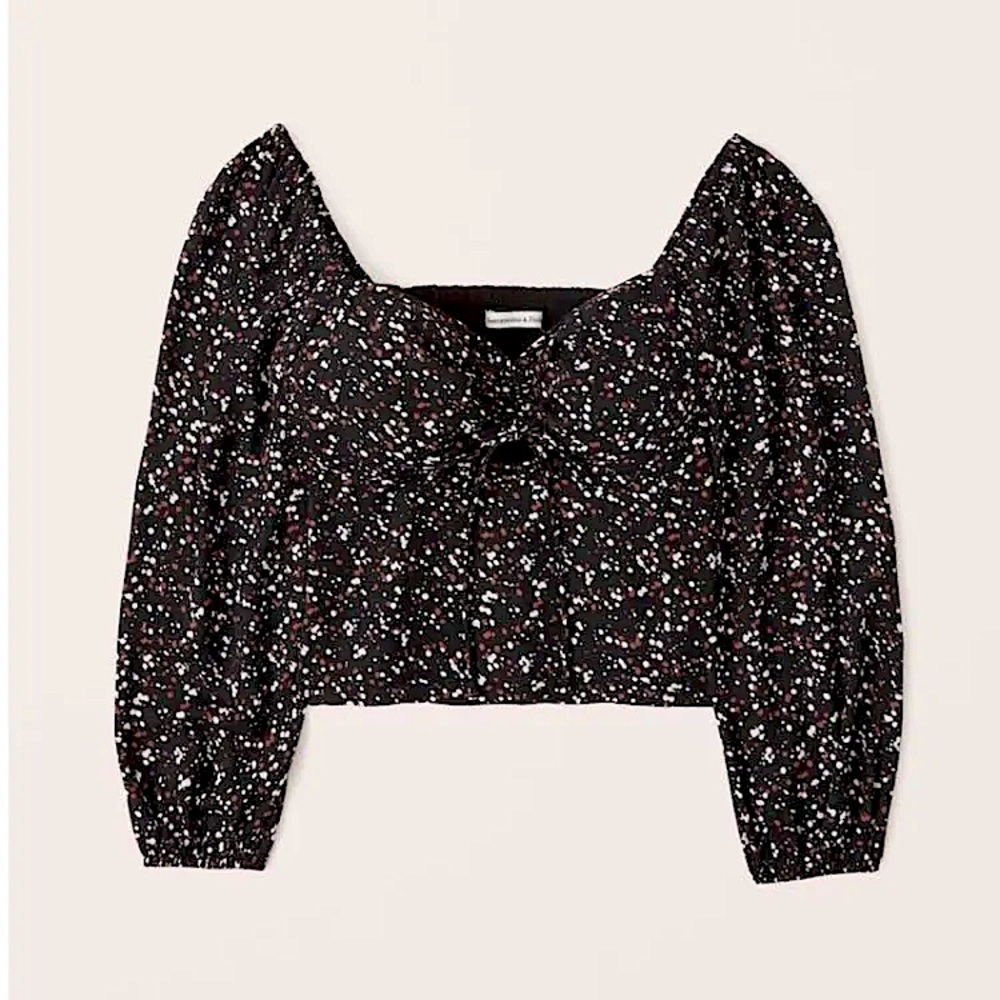 Abercrombie Long Sleeve Cinched Front Cut Out Top XL